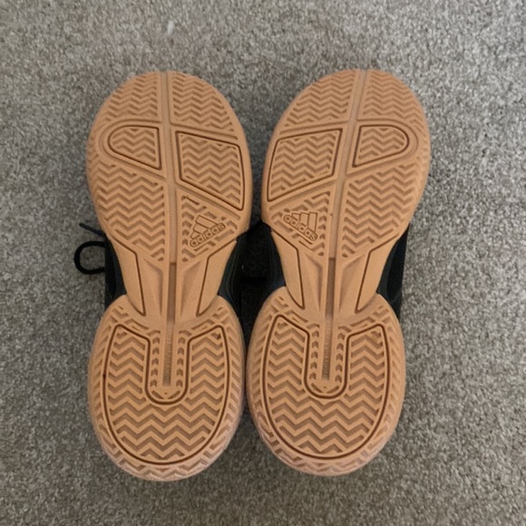 Like-new ADIDAS Volleyball shoes - Picture 3 of 6